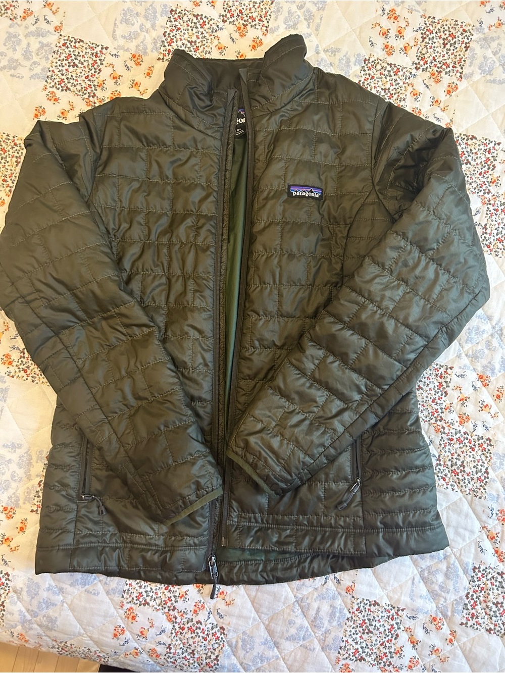 Patagonia Women's Puffer Jacket in Olive